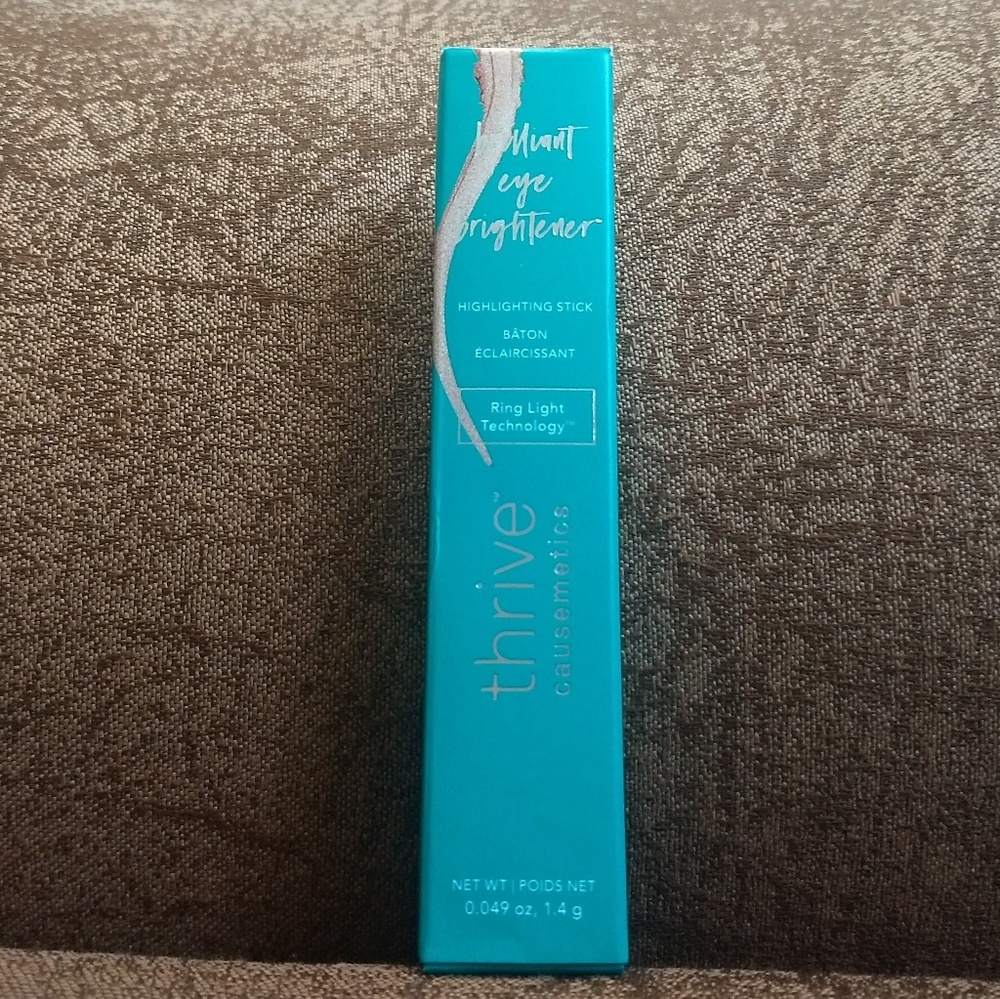 Thrive ring light technology highlighting stick
